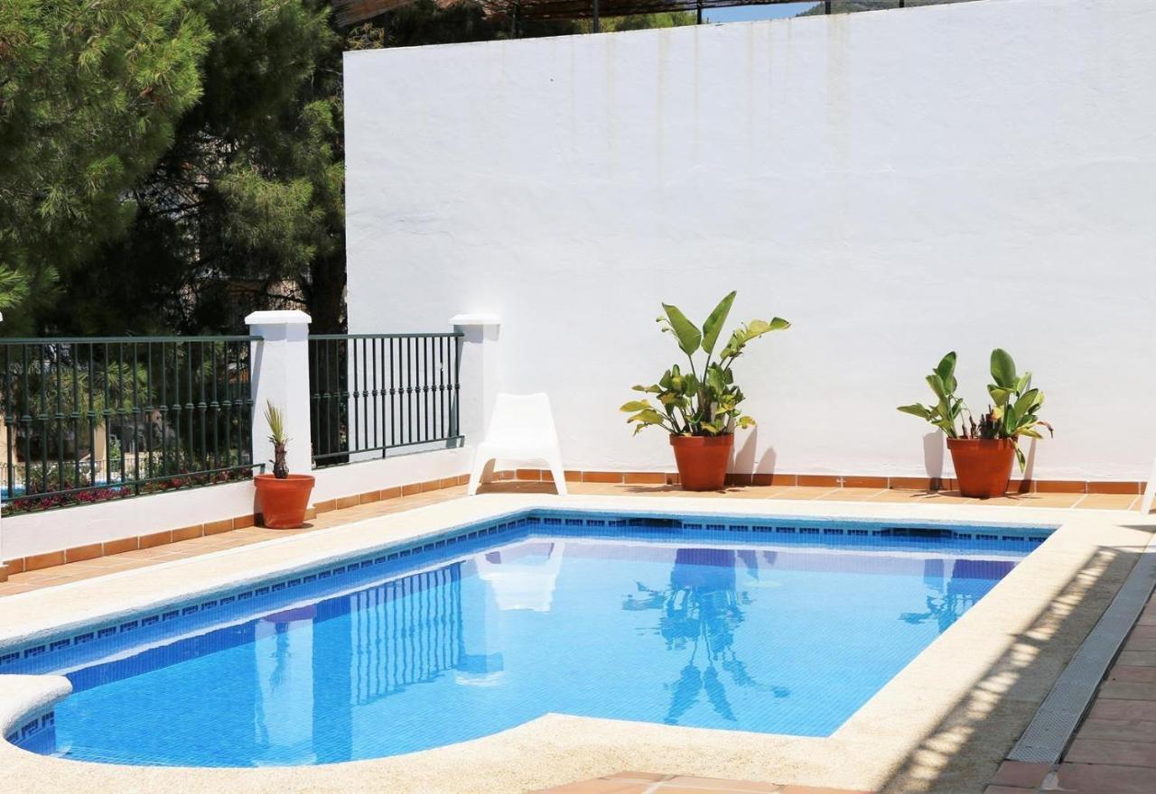 Villa 9 Pers In Burriana Nerja Exterior photo