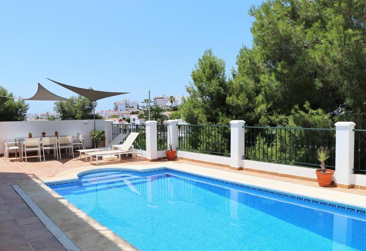 Villa 9 Pers In Burriana Nerja Exterior photo