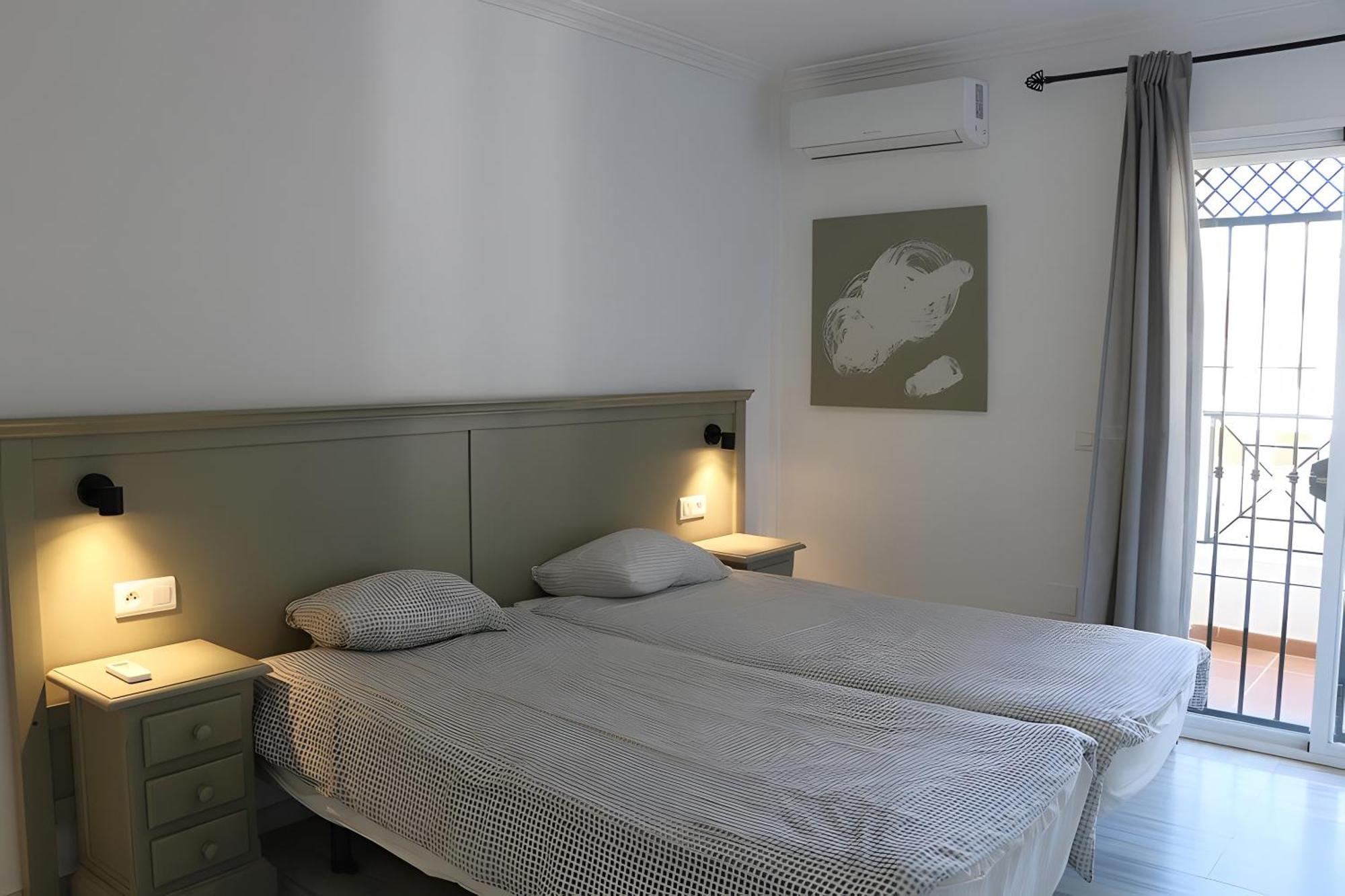 Villa 9 Pers In Burriana Nerja Exterior photo